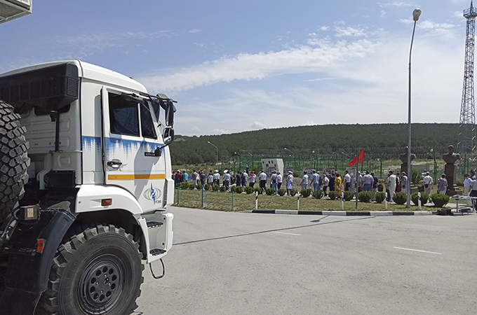 С ПЗУС на базе КАМАЗ шло озвучивание открытия памятников у Балаклавской ТЭС