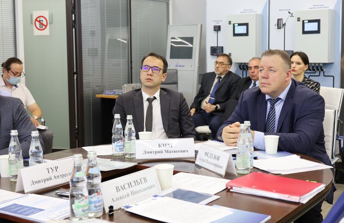 Генеральный директор ФГУП РСВО представил заместителю министра связи Дмитрию Киму разработки предприятия